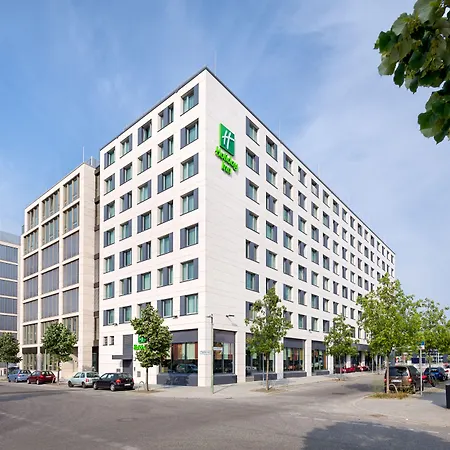 ホリデイ シティ イースト サイド