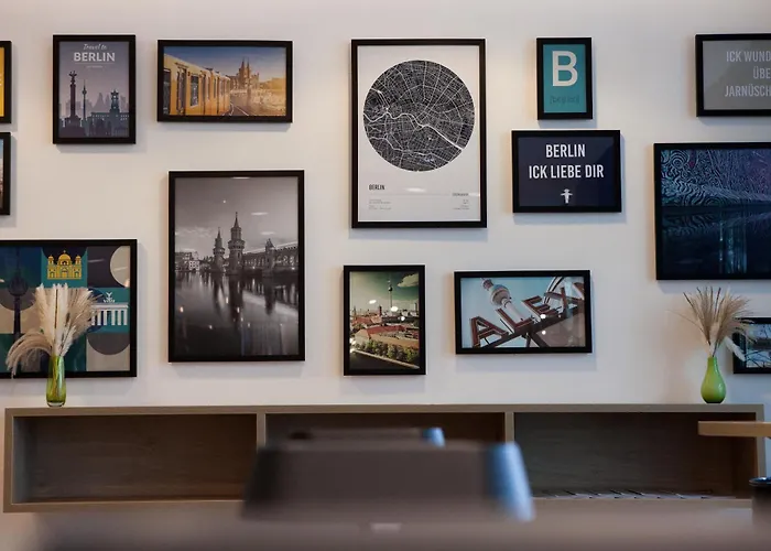 فندق هوليداي إن سيتي إيست سايد 4*