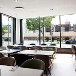 Hotel East Side By Ihg 4*