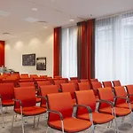 Hotel East Side By Ihg Berlin