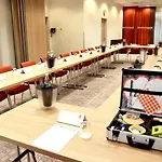 Hotel East Side By Ihg Berlin