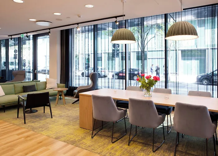 Hotel East Side By Ihg 4*