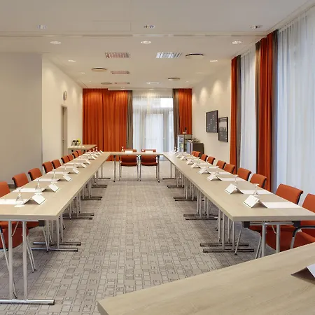 Hotel East Side By Ihg