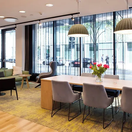 Hotel East Side By Ihg 4*