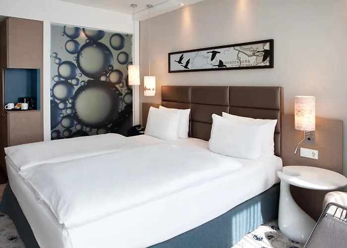 Hotel East Side By Ihg Berlijn